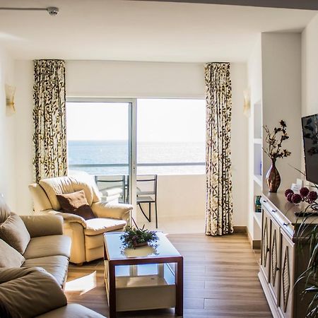 Beachfront Apartment In Fuengirola With Sea Views Exterior photo