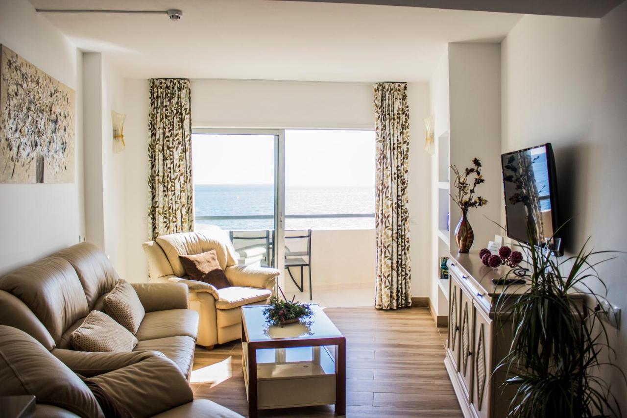 Beachfront Apartment In Fuengirola With Sea Views Exterior photo