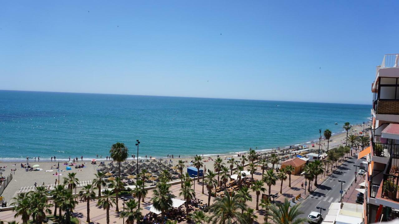Beachfront Apartment In Fuengirola With Sea Views Exterior photo