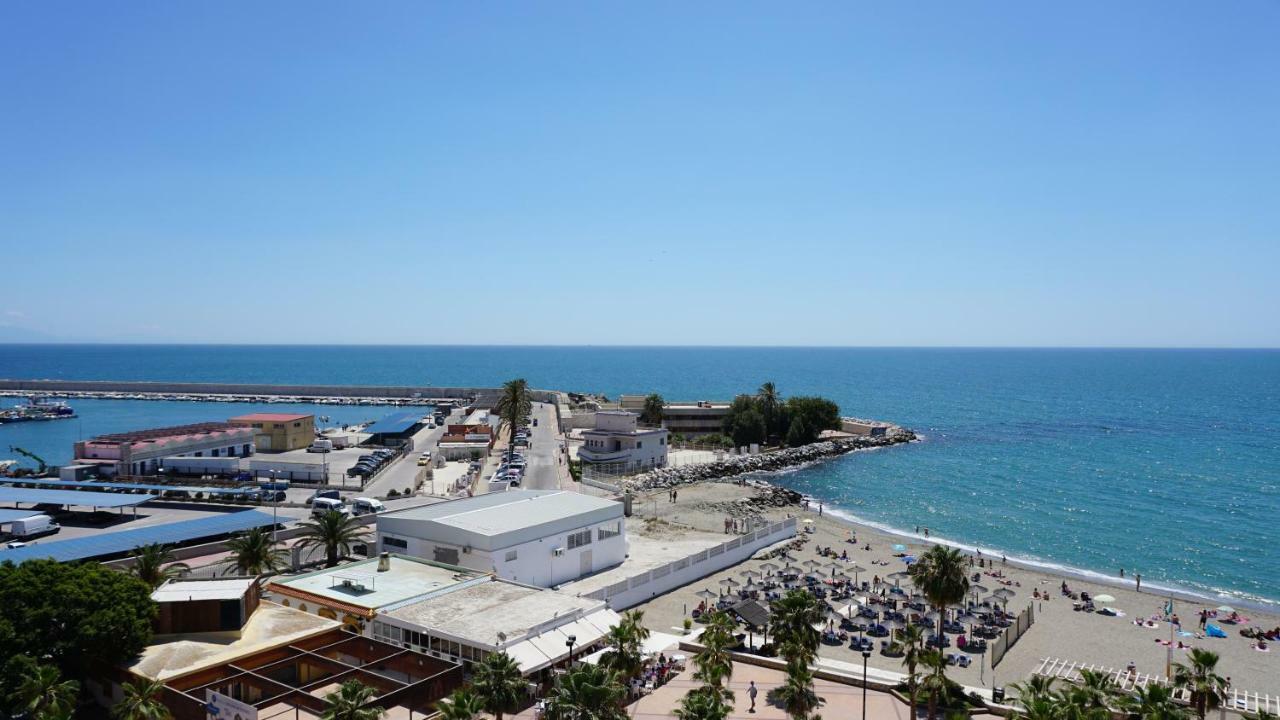 Beachfront Apartment In Fuengirola With Sea Views Exterior photo